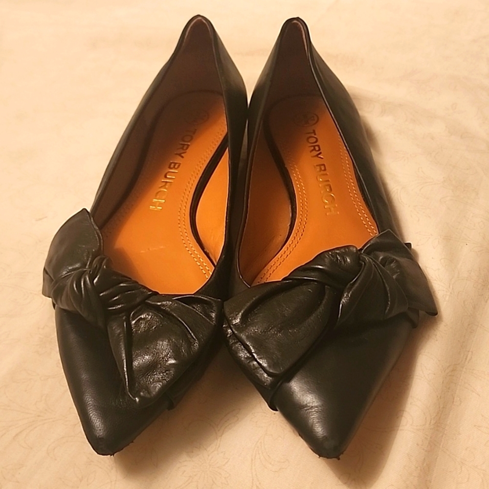 Tory Burch | Bow Leather Flats sz 7.5 leather sole. Pointy Pre-owned